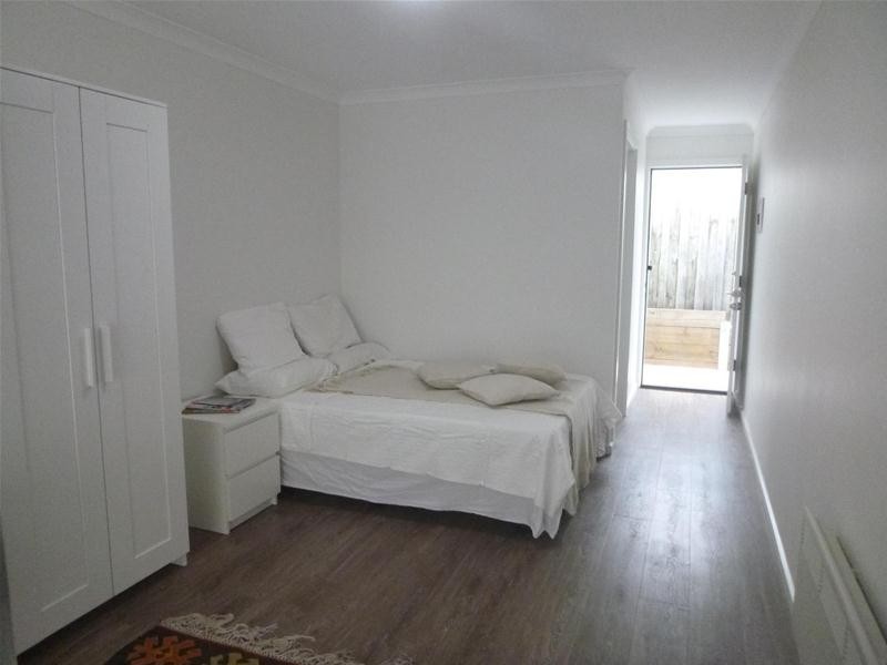 4/4 Cranbourne Drive, Cranbourne VIC 3977