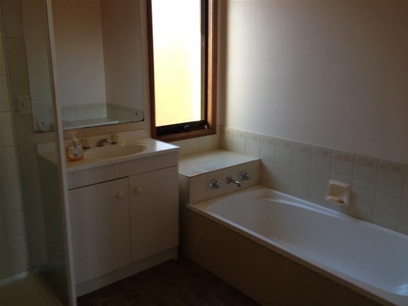 70 Anaconda Road, Narre Warren VIC 3805