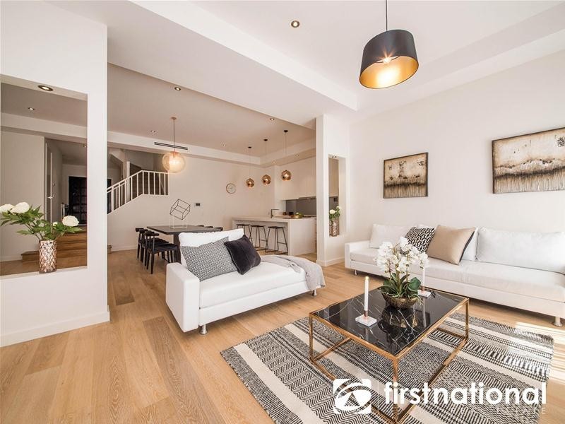 8 Araluen Rise, Narre Warren VIC 3805