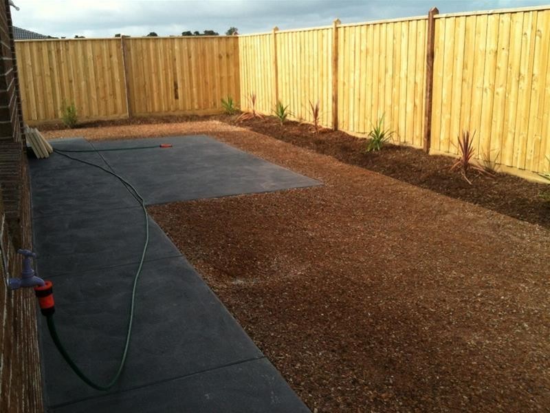 16 Denton Drive, Officer VIC 3809