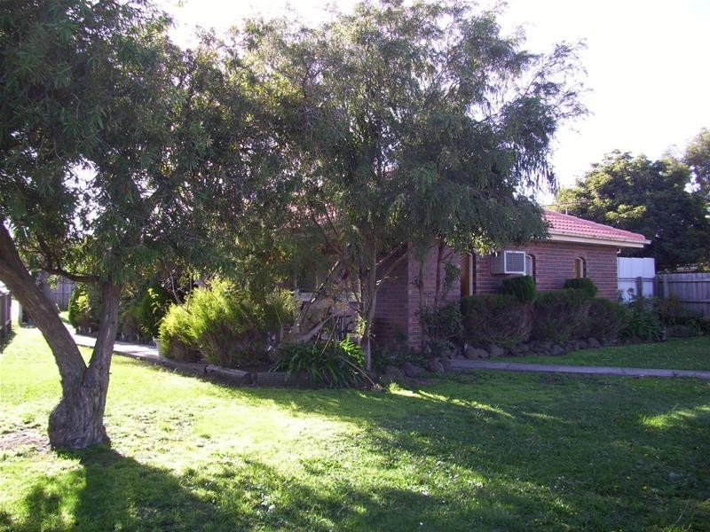 4 Valley Fair Drive, Narre Warren VIC 3805