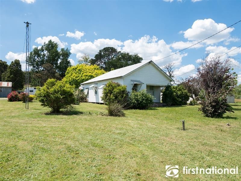 130 Mont Albert Road, Garfield VIC 3814