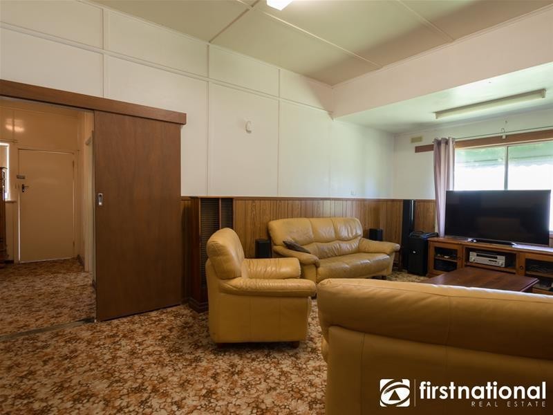 130 Mont Albert Road, Garfield VIC 3814