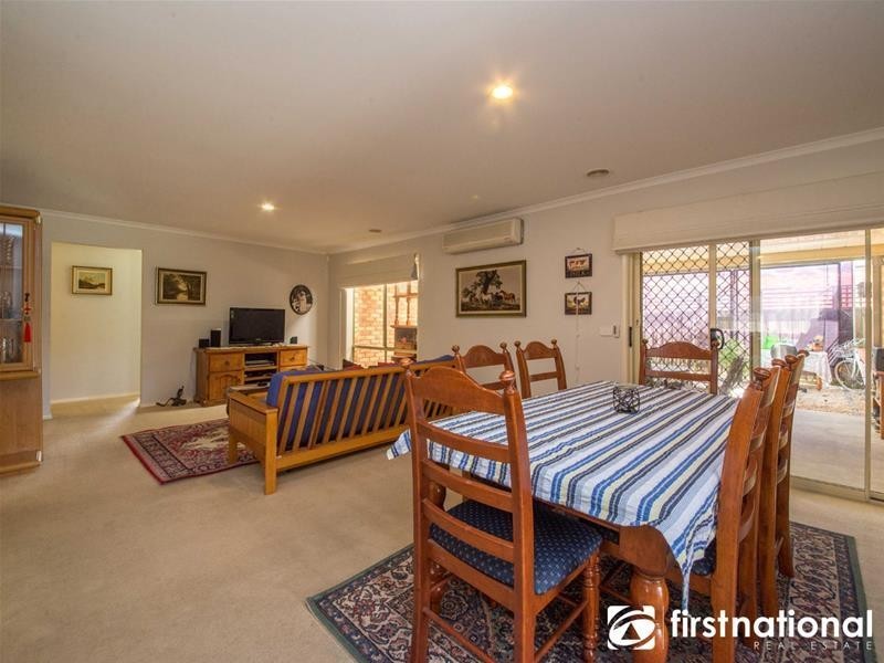 1 Gillian Place, Pakenham VIC 3810