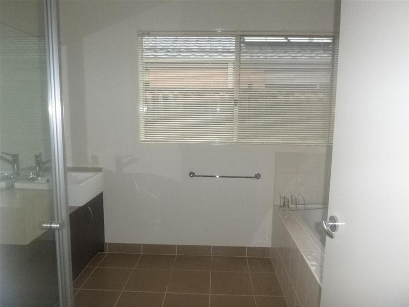 29 Celestine Drive, Officer VIC 3809