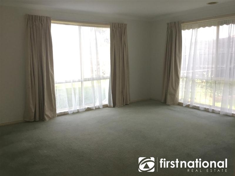 13 Wisteria Court, Pakenham VIC 3810