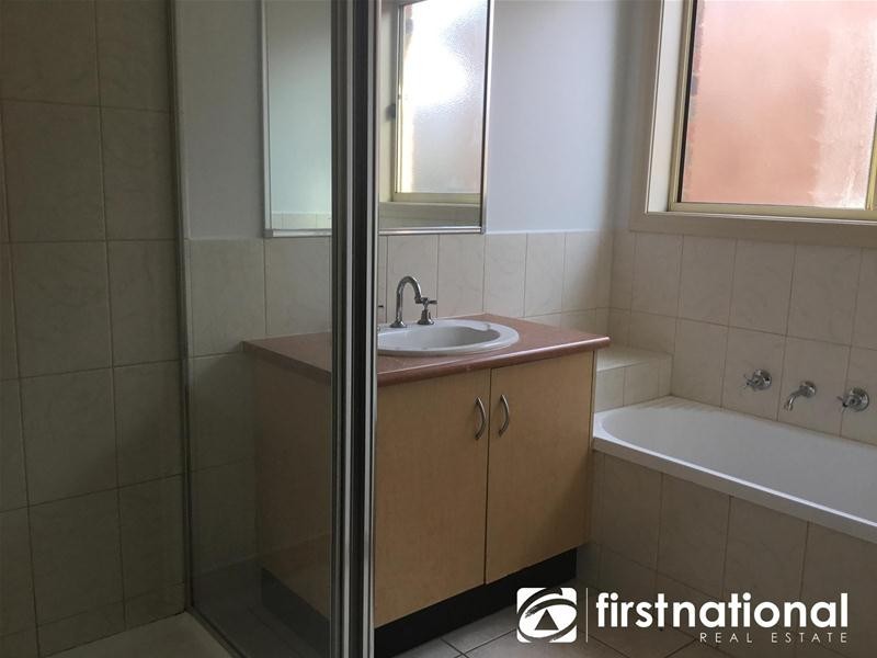 13 Wisteria Court, Pakenham VIC 3810