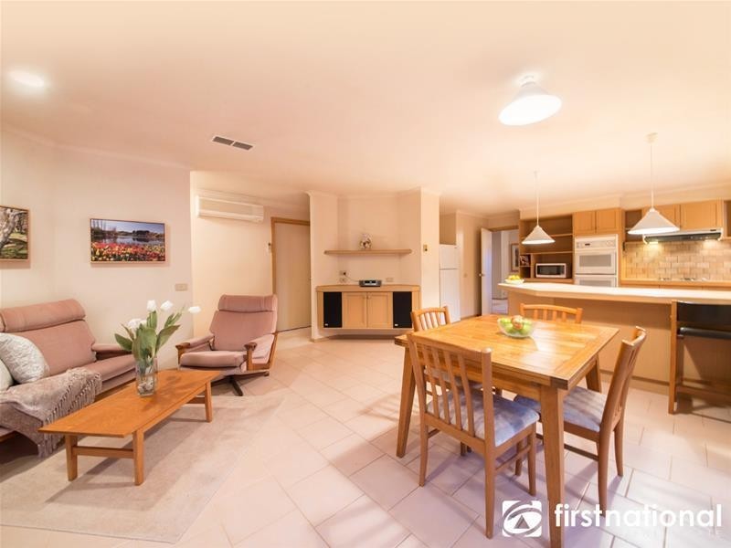 12 Christine Avenue, Berwick VIC 3806