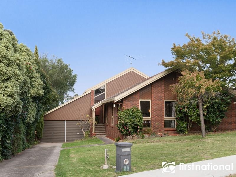23 Outlook Drive, Berwick VIC 3806