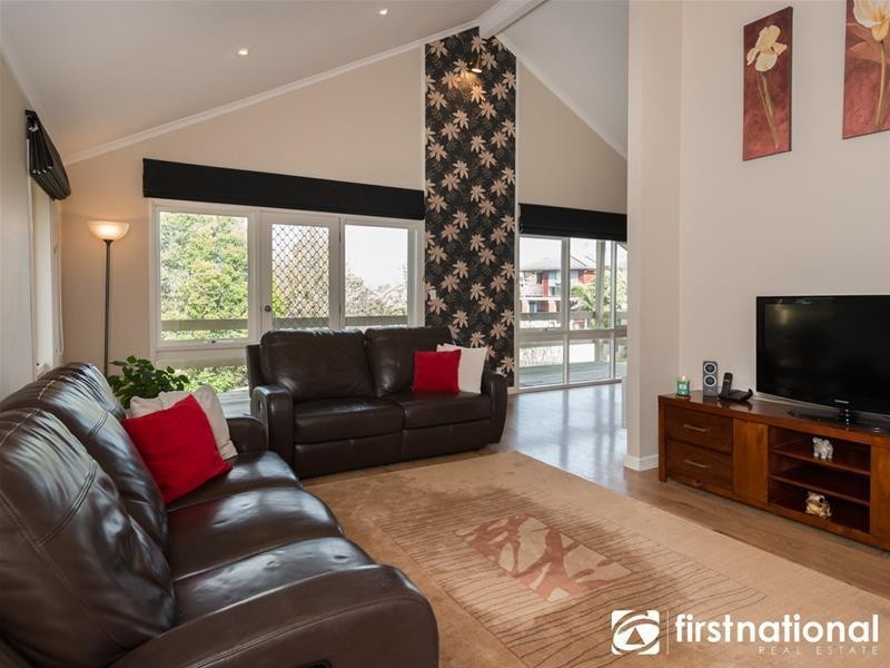 23 Outlook Drive, Berwick VIC 3806