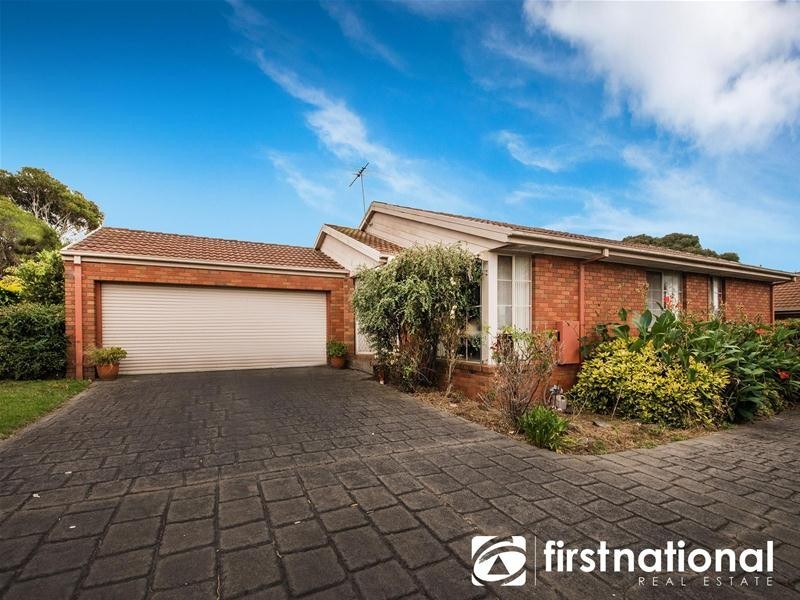 1/2 Redgum Place, Narre Warren VIC 3805