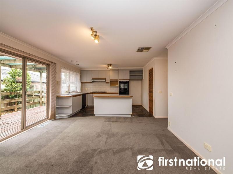 1/2 Redgum Place, Narre Warren VIC 3805