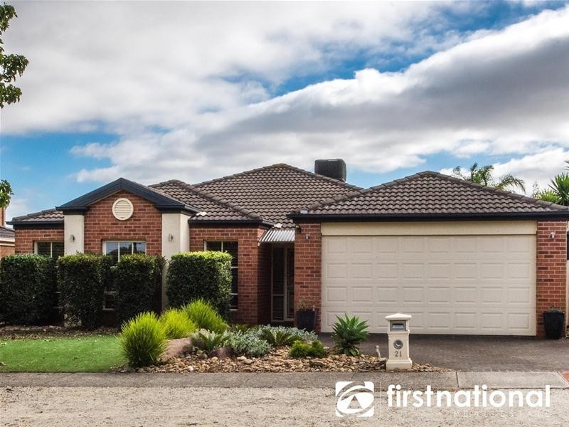 21 McCubbin Way, Berwick VIC 3806