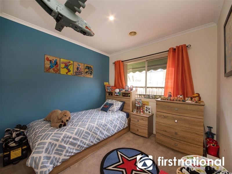 21 McCubbin Way, Berwick VIC 3806