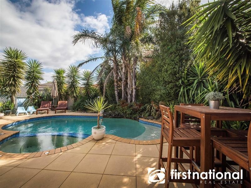 21 McCubbin Way, Berwick VIC 3806