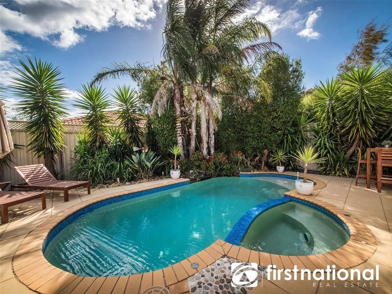 21 McCubbin Way, Berwick VIC 3806