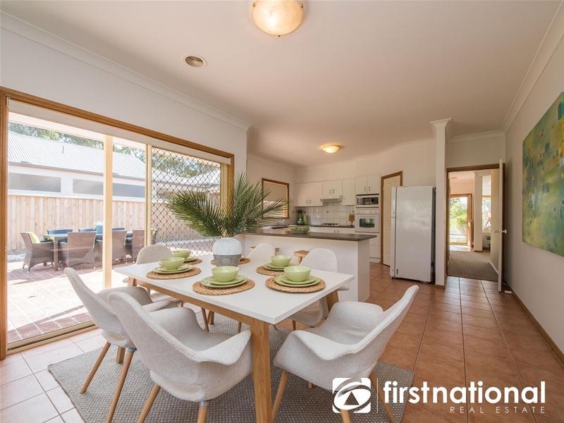 38 Stockmans Circuit, Pakenham VIC 3810