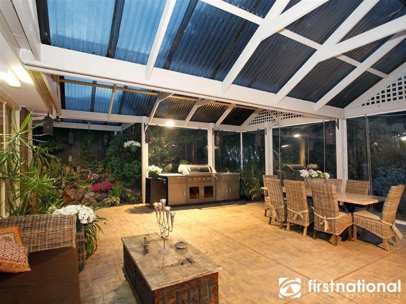 50 Edrington Park Drive, Berwick VIC 3806