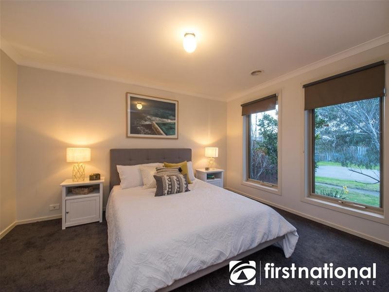 4 Melrose Street, Pakenham VIC 3810