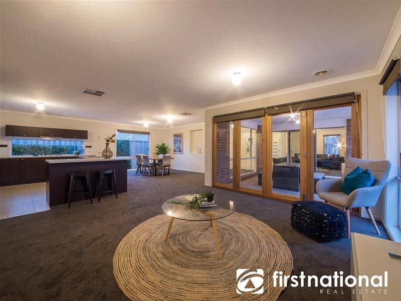 4 Melrose Street, Pakenham VIC 3810