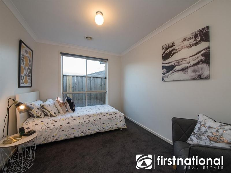 4 Melrose Street, Pakenham VIC 3810