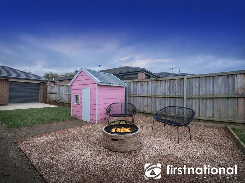 4 Melrose Street, Pakenham VIC 3810