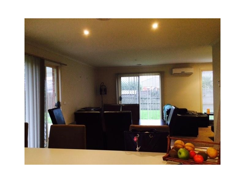 6 Carabott Place, Berwick VIC 3806