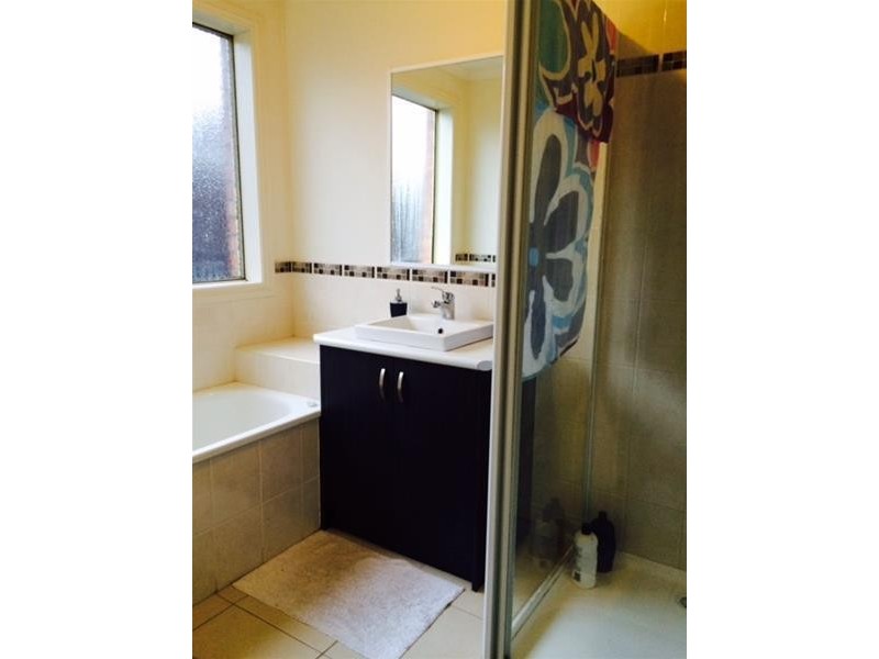 6 Carabott Place, Berwick VIC 3806