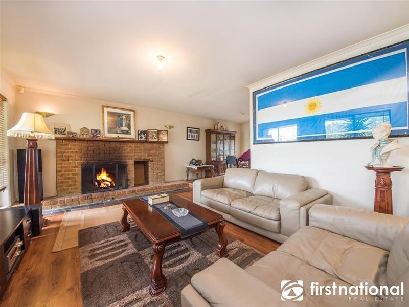 11 Terry Close, Narre Warren VIC 3805