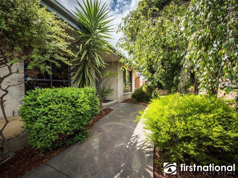 11 Terry Close, Narre Warren VIC 3805