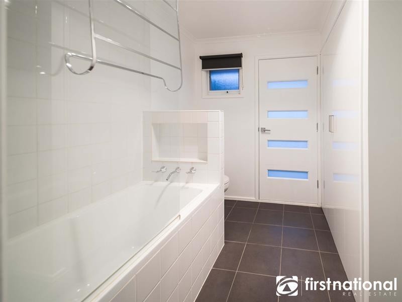 6 Venables Court, Berwick VIC 3806