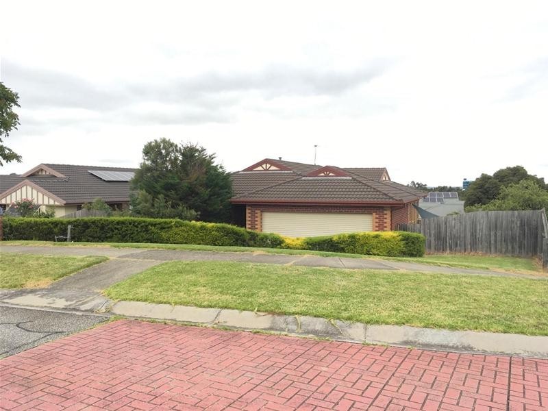 7 Fyffe Street, Berwick VIC 3806