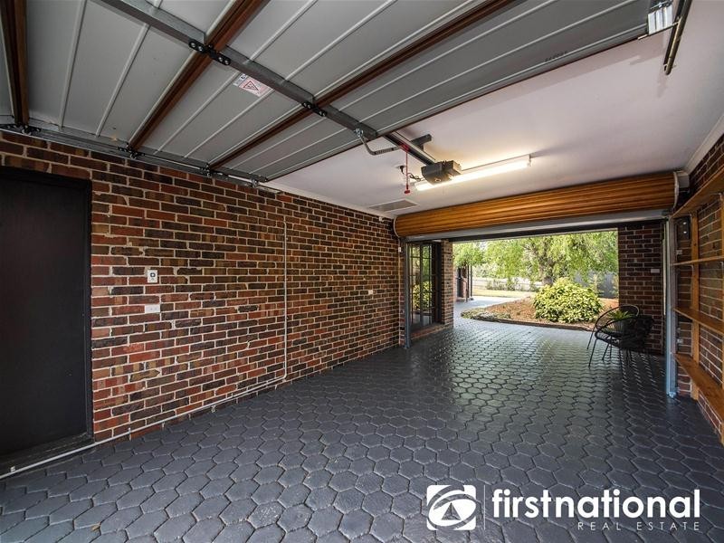 16 Shannon Way, Berwick VIC 3806