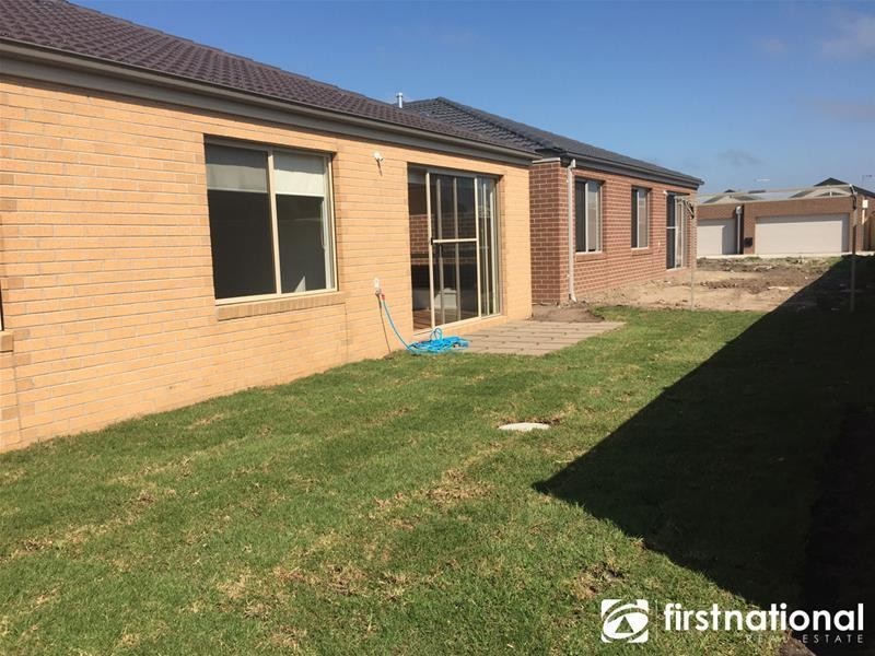 39 Heathcote Grove, Officer VIC 3809