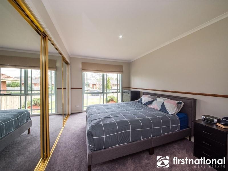 4 Dryden Court, Berwick VIC 3806