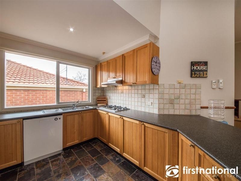 4 Dryden Court, Berwick VIC 3806