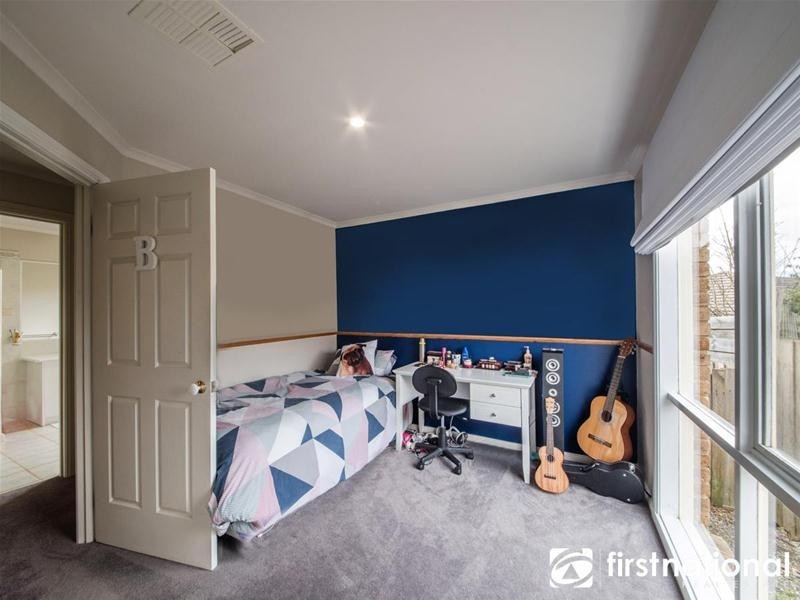 4 Dryden Court, Berwick VIC 3806