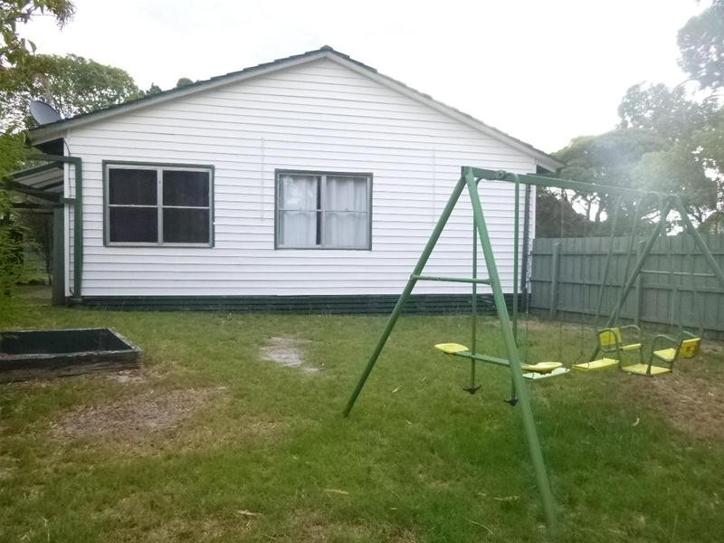 48 Hickory Crescent, Frankston North VIC 3200