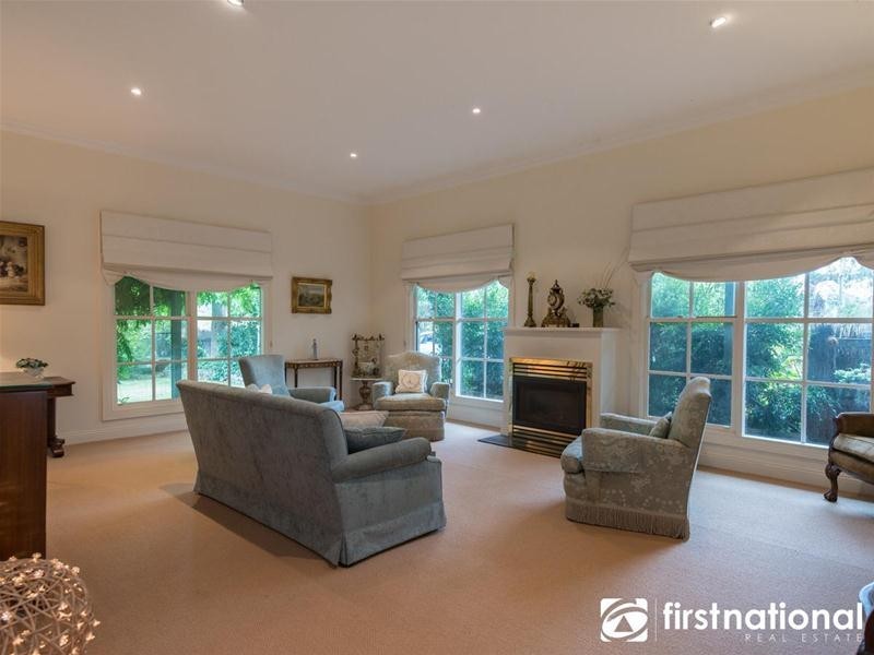 128 Tivendale Road, Officer VIC 3809