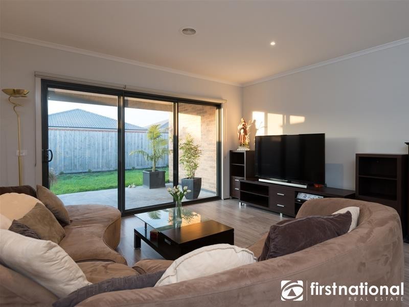 29 Cadillac Street, Cranbourne East VIC 3977