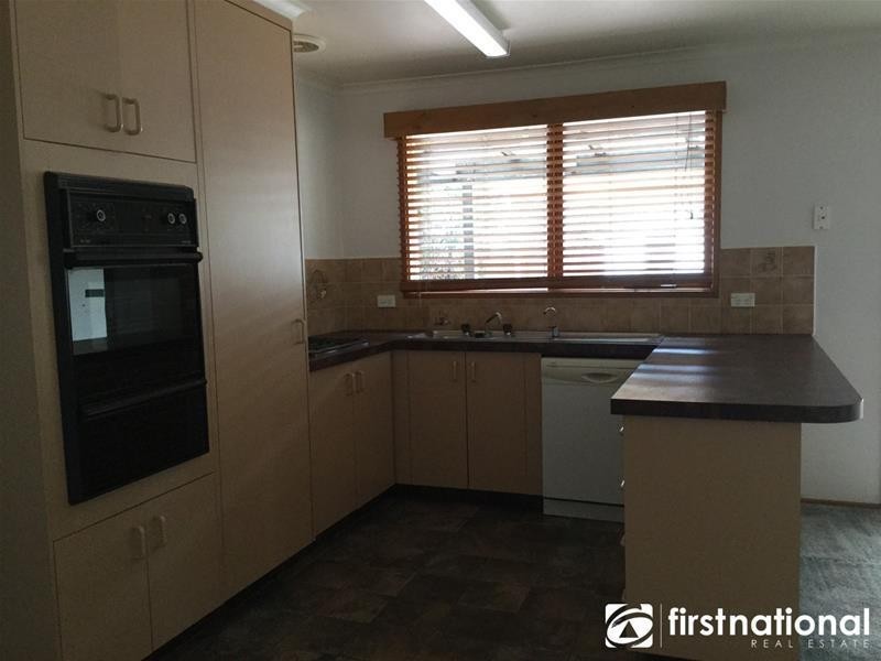 13 Cyprus Place, Pakenham VIC 3810