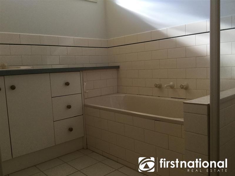 2/3 Archibald Avenue, Narre Warren VIC 3805