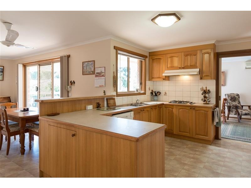 5 Owen Court, Pakenham VIC 3810