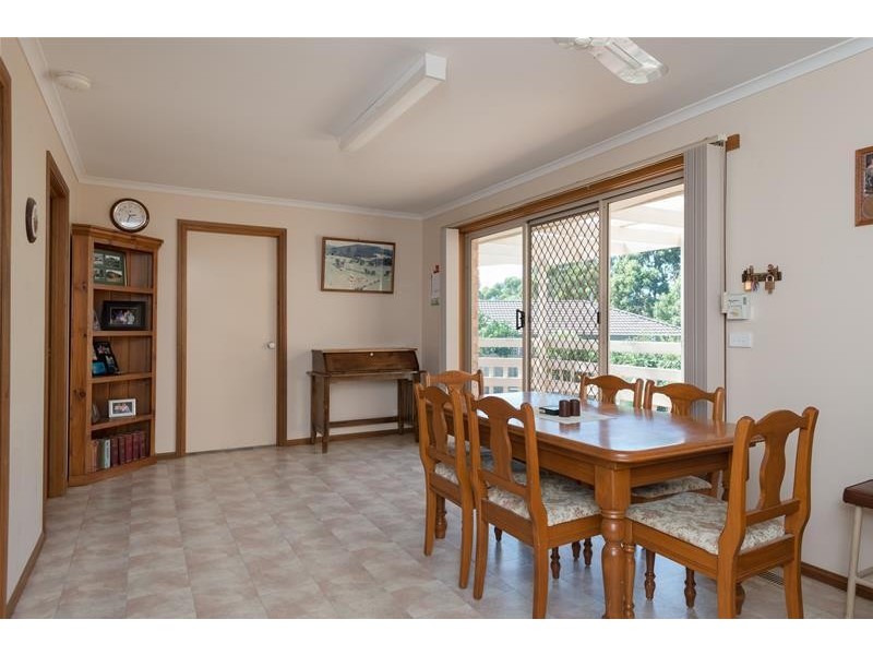 5 Owen Court, Pakenham VIC 3810