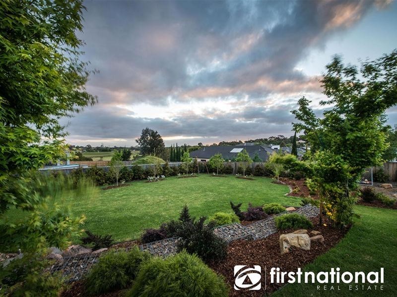 1 Milovan Crescent, Narre Warren North VIC 3804