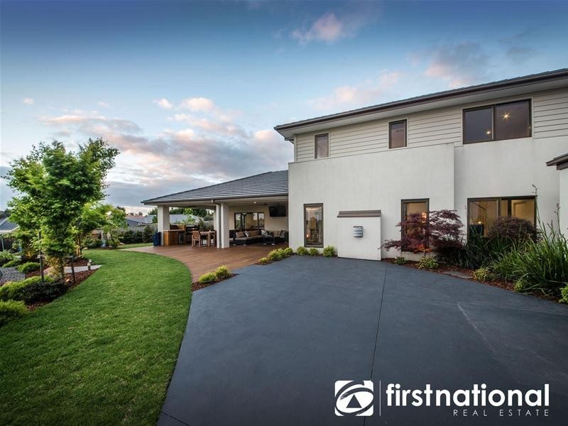 1 Milovan Crescent, Narre Warren North VIC 3804