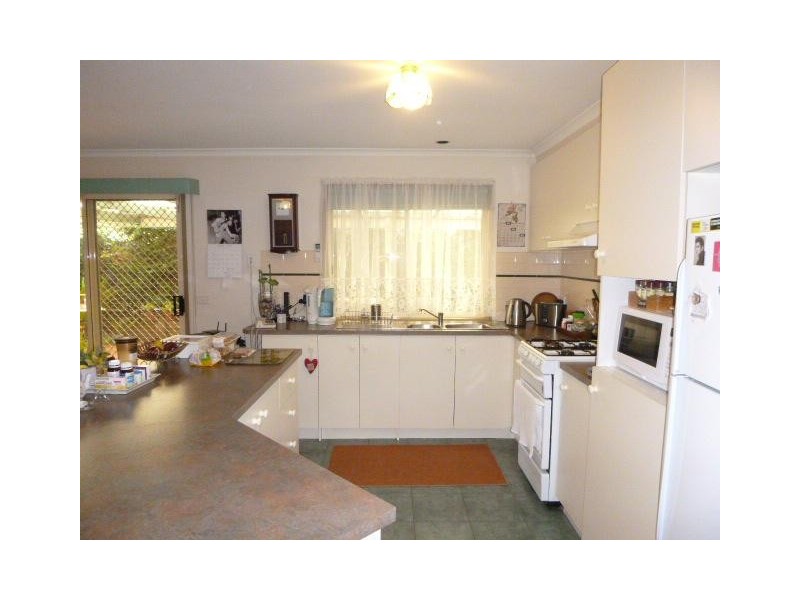 18 Browtop Road, Narre Warren VIC 3805