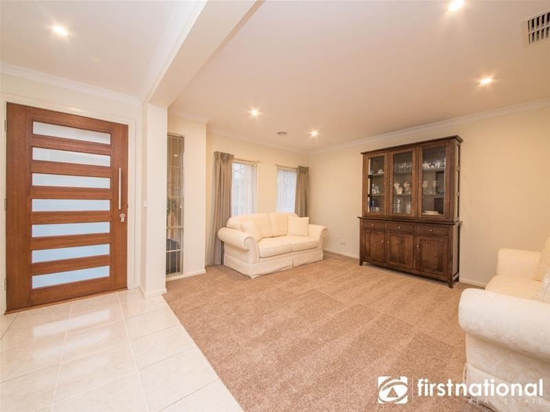 35 Sheldon Drive, Berwick VIC 3806