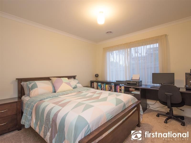 35 Sheldon Drive, Berwick VIC 3806