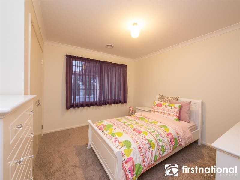 35 Sheldon Drive, Berwick VIC 3806